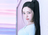 ITZY 유나, '아이스크림' 퍼포먼스…상큼 매력 발산