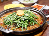 '동네한바퀴' 용인 만물경매장·산나물소갈비찜 식당 찾는다