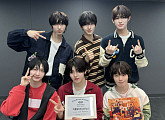 킥플립, 3연속 한터차트 인증패 쾌거