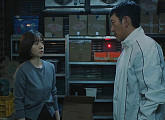 ‘건물주’ 하정우·임수정, 현봉식 사고 공조…OTT 티빙