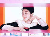 아이린 'Biggest Fan', 우아한 퍼포먼스…국내외 차트 싹쓸이