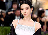 '에스파' 카리나&닝닝 ‘멧 갈라’ 빛낸 극강의 드레스 비주얼