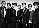 방탄소년단, 美 AMA '올해의 아티스트' 등극…5년 만의 대상