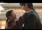 ‘21세기 대군부인’ 변우석X아이유, 평범한 부부로 해피엔딩…후속작 ‘오십프로’