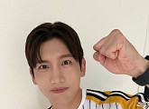 최강창민, 야구에 진심…'팬덤중계' 찐팬들과 실시간 호흡