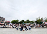 이펙스, 컴백 앞두고 게릴라 홍보 이어 버스킹 성료