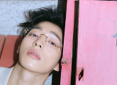 옥진욱, 패션지 화보 장식…감각적 스타일링·완벽한 포즈