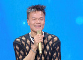 ‘더 시즌즈’ 박진영, 히트곡 퍼레이드…성시경과 명곡 체인지