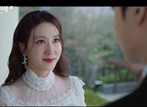 [종합] '오싹한 연애' 박은빈♥양세종, 위기 딛고 진짜 약혼…9화 경영권 사수 작전 예고