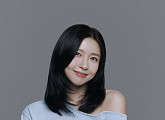 주현영, '12시엔 주현영' DJ 2주년…청취자 사로잡은 비타민 매력