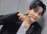성리, '더트롯쇼' 출격 인증샷 "학자 사랑으로 멋지게 완료"