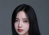 안현정, '아파트' 깜짝 등장…황희와 티키타카