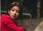 ‘유부녀 킬러’ 하율리, 찰떡 스타일링→표정 연기 눈도장