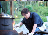 이찬원, '한국인의 밥상' 최수종과 서천 고택 아궁이 합작