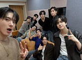 더보이즈, 완전체 ‘아돌라’서 첫 인사…‘위더보’ 채널 승계