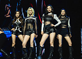 에스파, 세 번째 LA 단독 콘서트 성료…인튜이트 돔 매진