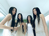 아일릿, 차가운 눈빛+청초 비주얼…오묘한 매력