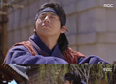 ‘옥중화’ 고수-정다빈 첫 만남 “꼬맹아~”