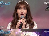 '엠카운트다운' 아이오아이, 국민 프로듀서 마음을 '톡톡톡'