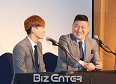 [BZ포토] 강호동, 이특, 만담의 끝을 보여주는 2MC