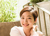 김고은 "윤여정 선생님이 직접 손녀 역 추천, 쑥스럽다"