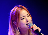[BZ포토] EXID 솔지, 마음 간질이는 명품 보이스