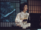 ‘아가씨’ 문소리, 단 4장면으로 증명한다…'명불허전' 존재감 과시