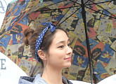 [BZ포토] 이민정, 우산 아래 여신