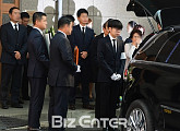 [BZ포토] 故 김성민, 유족ㆍ지인 오열 속 발인
