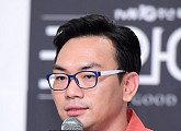 [BZ포토] tvN '굿와이프' 연출한 이정효 감독