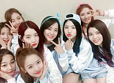 '데뷔' 구구단, 상큼한 소녀들의 깜찍 단체 셀카