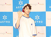 [BZ포토] 아스트로 문빈, 아이돌은 역시 이런 느낌~