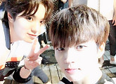 인피니트 남우현-이성종, 귀여운 셀카 "얼굴에서 빛이 나"