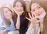 레드벨벳 아이린 슬기 예리, 세 여자의 비행기 셀카 '상큼'