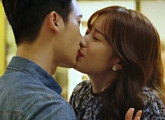 'W' 이종석 한효주 첫키스에 시청률 상승, 수목드라마 1위 '함부로 애틋하게' 추격