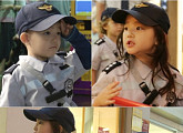 '슈퍼맨' 소을-다을, 귀여운 꼬마경찰 변신 '엉아 카리스마'