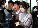 '함부로 애틋하게' 수지, 노을PD로 변신하는 순간 "오늘은 '함틋'하는 날"