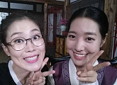 박슬기·진세연, '섹션 TV' 인터뷰 인증샷 "닮고 싶은 그녀"