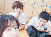 '질투의 화신' 18세들의 만남…문가영X안우연X김정현 우정샷