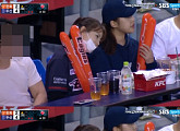 박보영, 한화 이글스 관중석 포착 ‘한화팬 인증’