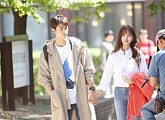 김소현, 옥택연과 캠퍼스 커플로 변신 "마지막 촬영장에서"