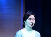 [BZ포토] 연극 '클로저' 김소진, 텅 빈 눈