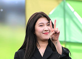 [BZ포토] 백예린, 깨물어주고 싶은 깜찍함