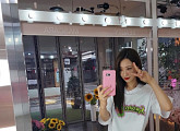 경리, 거울 앞 상큼 셀카 "토킹미러와 즐거운 시간"