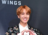 [BZ포토] 방탄소년단 제이홉, 하트 장인