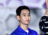 [BZ포토] '프로볼러 선발전' 연습경기 참석한 김수현