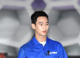 [BZ포토] 김수현, 볼링 영화의 한 장면처럼