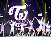 [BZ포토] 트와이스, 6개월 만의 컴백