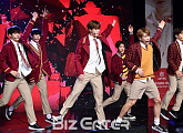 [BZ포토] 아스트로, '첫사랑돌'로 컴백!