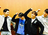 씨엔블루, FNC 대표 미남들의 깜찍한 모습 "또 올게요"